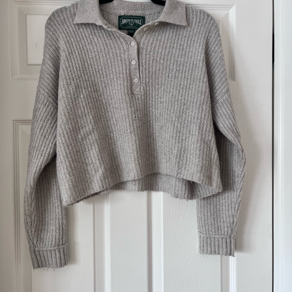 American Eagle Gray Knit Sweater